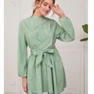 High neck front belt blouse